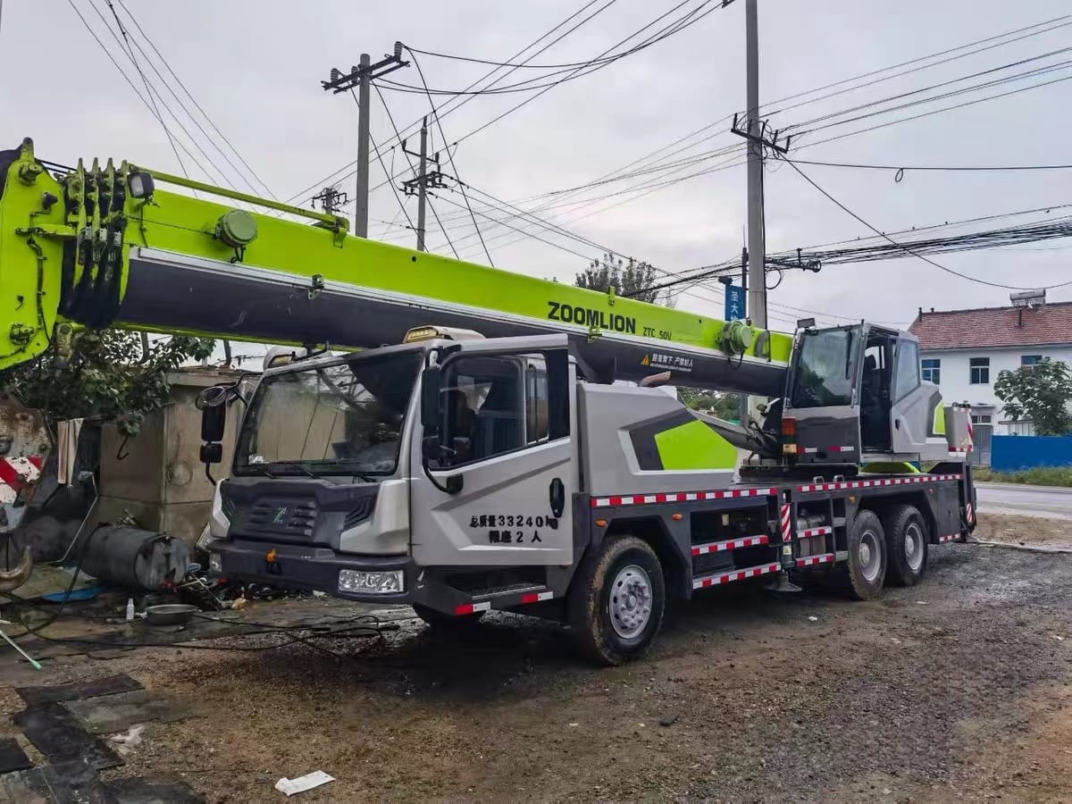 中联重科 ZTC250V 吊车